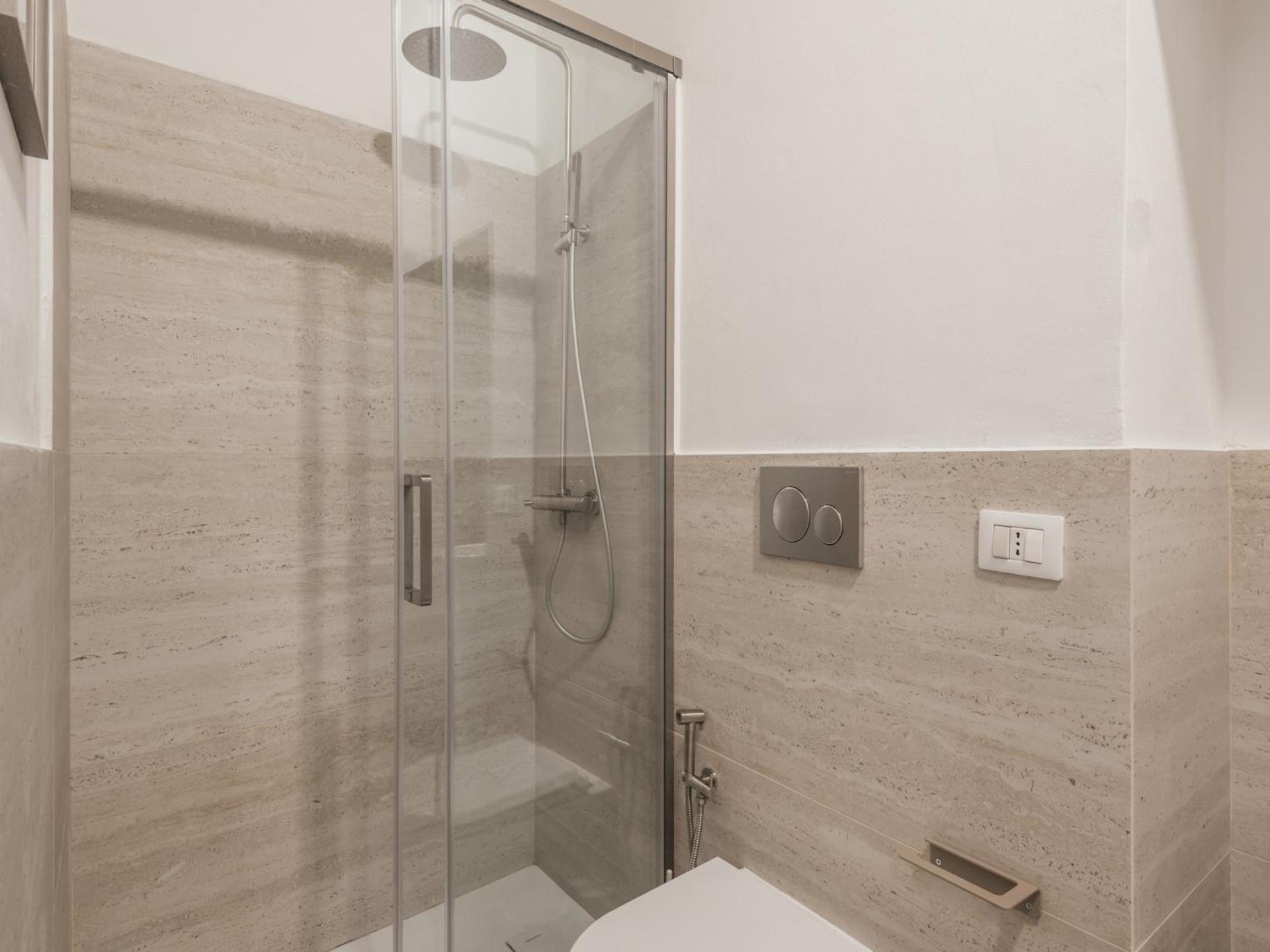 The Rent - Two-bedroom In Santa Maria Maggiore *
